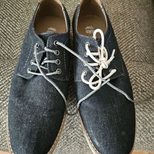 Mens casual shoes